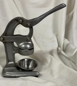 Manuel Juicer Alunimum missing strainer 202 - Picture 1 of 4