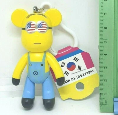 Model minion Bear Welcome to Korea Keychain - Image 1 of 2