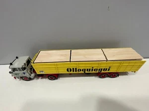 CAMIÓN BARREIROS 42/38 T. TRANSPORTES OLLOQUIEGUI CON CARGA DE MADERA. 1/43 - Imagen 1 de 9