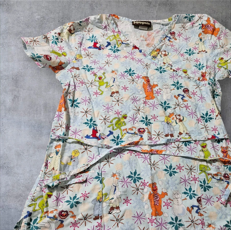 The Muppets Winter Print Scrub Top XS Kermit Miss Piggy Fozzie And Animal - Image 1 of 4