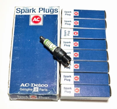 Set of 8 NOS ACDelco Spark Plugs R44TX Made in USA - Image 1 of 3