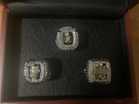 Miami Heat - 3 Ring Set With Wooden Display Box.. Dwyane Wade LeBron James Shaq Cover