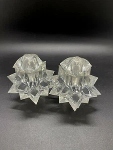 Agitadores de sal estrella de plástico duro Lucite de colección retro década de 1960 - Imagen 1 de 5