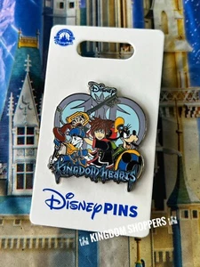 Prendedor original del videojuego Sora Goofy Donald Duck Kingdom Hearts de los parques de Disney - Imagen 1 de 1
