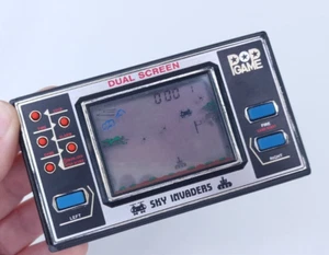 Juego Pop Sky Invaders Doble Pantalla Portátil Juego De Colección Años 80 - Imagen 1 de 13