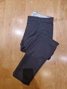 Levi's Slim Taper Chino - 33x32 - Dark Grey (Excellent Condition) - Picture 1 of 6