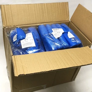 Case of 900+ VWR 76088-560 Basic Industrial Protection Shoe Covers, CPE, Blue - Picture 1 of 4