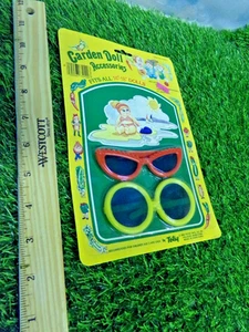 GARTEN PUPPENZUBEHÖR 2 PAAR Gläser FÜR PUPPEN - Bild 1 von 1