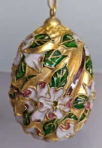 Vintage Cloisonne Egg Ornament Dogwood Design - Picture 1 of 5