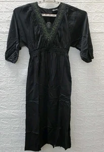 Neu DISTURBIA Schleier Blumen bestickt Fledermaus Midaxi V-Ausschnitt Kleid schwarz Größe 8 - Bild 1 von 8