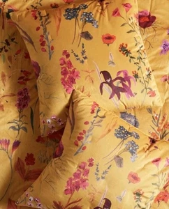 2er Set Anthropologie Layne Velvet Euro Shams 26" quadratisch gelb geblümt - Bild 1 von 10