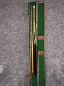 Alex Higgins Signed Snooker Cue - Picture 1 of 6