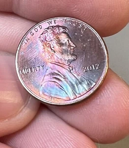 2012 Lincoln Shield Penny Rainbow Toned - Picture 1 of 5