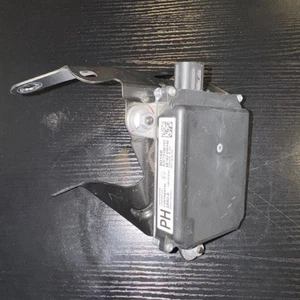 2017-2019 Toyota Prius Prime Left Side Blind Spot Radar Sensor OEM #211 - Picture 1 of 6