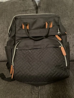 Laptop Travel Bag Large Capacity with A USB Port Compartment - Image 1 of 2