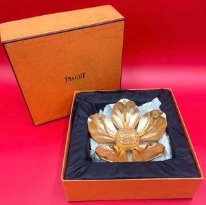 Piaget Metallobjekt Schmucktablett mit Box abnehmbare Blütenblätter selten Sammlerstück gebraucht - Bild 1 von 11