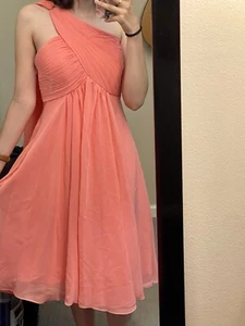 Women’s Formal Dress - Picture 1 of 2