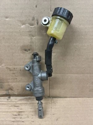 2012 Yamaha YZF R6 задний тормоз главный цилиндр OEM #1624 - Изображение 1 из 4