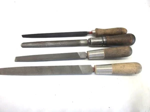 4 Vintage metal files, 3 are Simmonds, 1 is Hayes, with wood handles - Picture 1 of 14