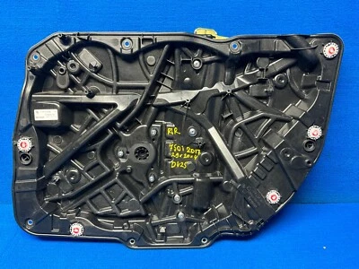 2016 - 2019 BMW 740i 750i B7 G11 G12 REAR RIGHT DOOR GLASS WINDOW REGULATOR OEM - Image 1 of 4