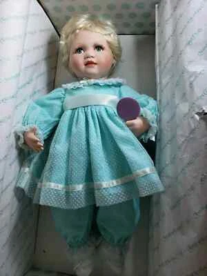 Muñeca de porcelana vintage - "Amanda" por la artista de muñecas Connie Walser Derek 1991 Foto 1 de 4