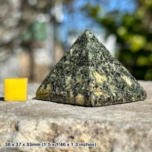 Preseli bluestone polished pyramid, genuine spiritual healing crystal mineral - Picture 1 of 1