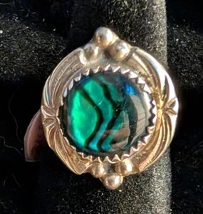 Vintage Navajo Paua Shell Ring Sterling Silver with Three Beads size 6.5 - Picture 1 of 5
