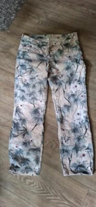Damenjeans beige mit Blumen und Blättern Gr. 38 Cambio - Bild 1 von 3
