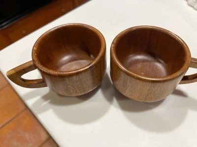 2 tazas de té de café de madera CON ASAS 3"D X 2 1/4"H Foto 1 de 3