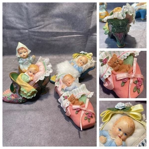 Rare VTG Ashton Drake "Tiny Dreamers" babies in shoes collection of 4 - Picture 1 of 16