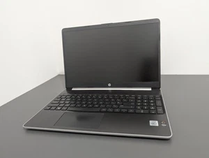 HP Laptop 15s-fq1512sa 15,6" 1TB SSD, Intel Core i7-1065G7, 3,9 GHz, 16GB di RAM - Foto 1 di 4