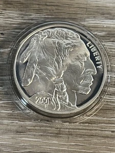 2001-P Proof Buffalo Commemorative Silver Dollar $1 - Picture 1 of 7