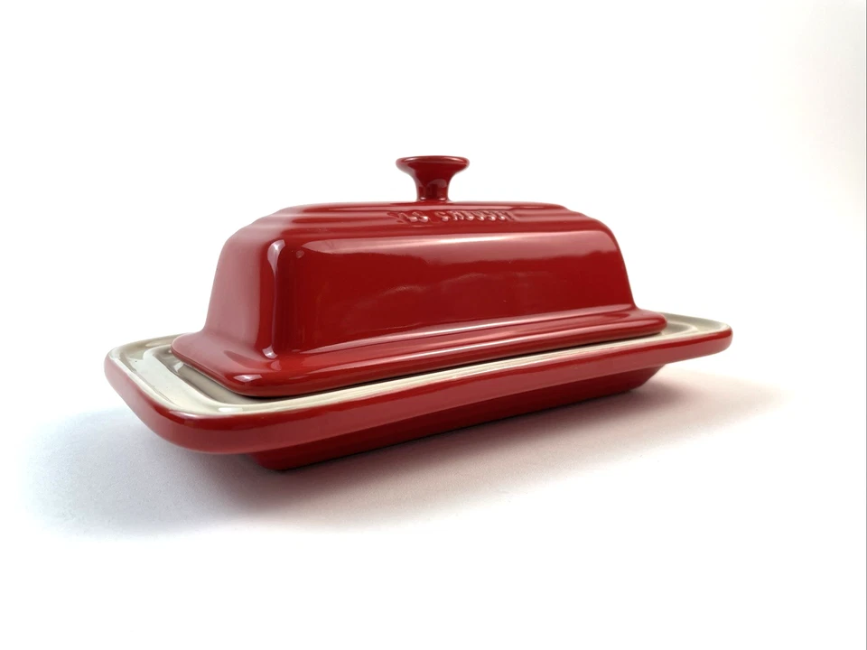 Le Creuset  1/4 Lb Butter Dish w/Lid Cerise Cherry Red Ombre Stoneware NEW - Image 1 of 4