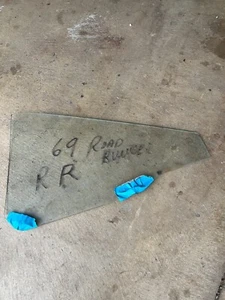 1968-70 Plymouth Road Runner B body Tinted Quarter Window, Mopar Right Side Used - Picture 1 of 4
