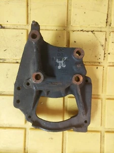 1996-1999 Ford Taurus 3.0 STD V6 OHV Engine Mount Bracket F6DE-19N586-DC - Picture 1 of 4