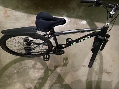 Bicicleta de Montaña Hiland, Shimano 21 Velocidades, Cuadro de Aluminio 26 Pulgadas con Complementos Foto 1 de 4