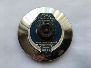 VINTAGE F.ENGLISH LTD BOURNEMOUTH FORD MAIN DEALERS BARNACLE LICENCE DISC HOLDER - Picture 1 of 2