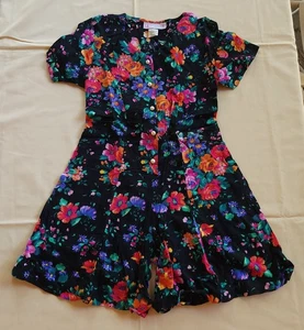 L.A. Touch Romper Black with Floral Pattern Short Sleeves Pearl Buttons Size 10 - Picture 1 of 4
