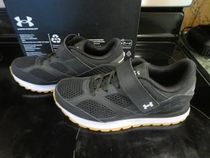 Nuevo con etiquetas Zapatos de tenis Under Armour PS Jogger Under Armour blancos y negros para niños, talla 2,5 - Imagen 1 de 3