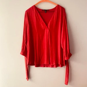 White House Black Market red tie sleeve blouse (Size: S) - Picture 1 of 4
