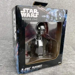 Disney Star Wars K-2SO Imán Busto Rogue One ThinkGeek NUEVO SELLADO ✅ - Imagen 1 de 8