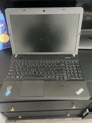 Portátil Lenovo ThinkPad E540 Intel Core i7 4702MQ sin RAM - sin disco duro Foto 1 de 4