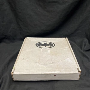 Batman Returns Press Release Kit 1992 DC Catwoman Penguin Rare Retailer Promo - Picture 1 of 12