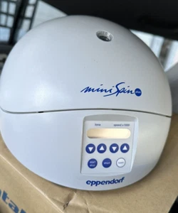 Eppendorf 5453 MiniSpin Plus Centrifuge with Rotor F45-12-11 - Picture 1 of 7