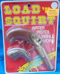 1975 Nasta Industries Load N Squirt Water Pistol + Refill Horn MIP Rare VTG TRU