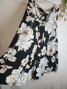 Apt 9 Black Floral Skirt Midi Size XL Center Slit Button Womens Extra Large - Picture 1 of 6