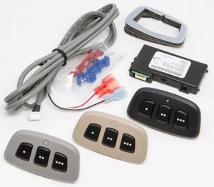 Módulo Mito Auto - HomeLink V5 con 3 biseles de diferentes colores incluidos 60-HMLKV5ALL - Imagen 1 de 1