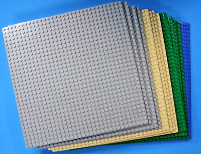LEGO Type Base Plates lot of 16 New in Excellent Condition Sale - Image 1 of 4