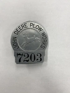 Vintage John Deere Plow Works Factory #7203 Mitarbeiterausweis Pinback Abzeichen Antik - Bild 1 von 4