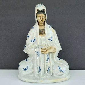 Antigua estatuilla de cerámica china Quing Guanyin Bodhisattva del siglo XIX Qianlong - Imagen 1 de 9